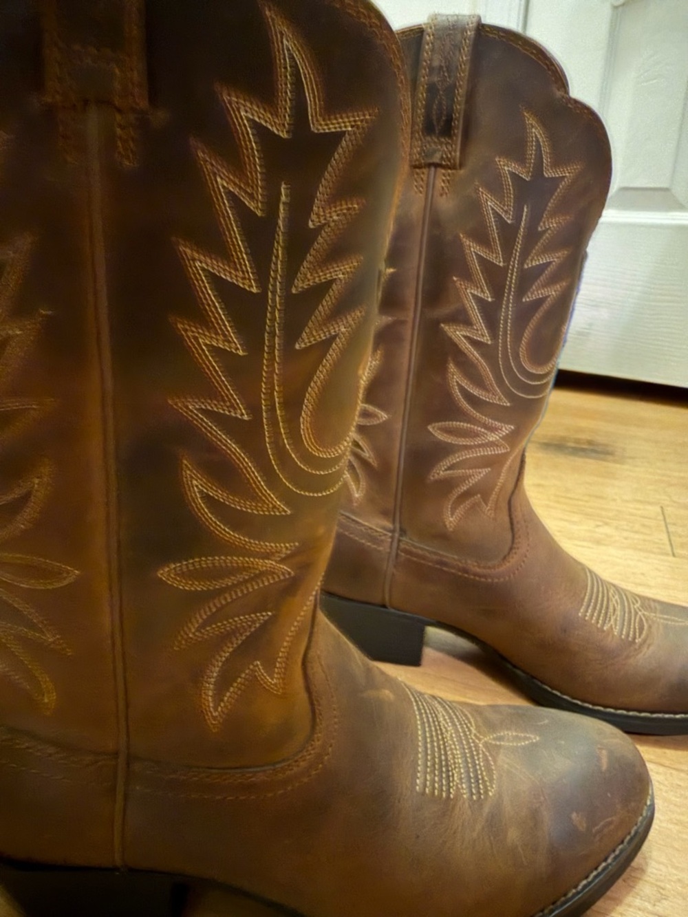 Ariat Brown Embroidered Leather Cowboy Boots - Picture 2 of 7